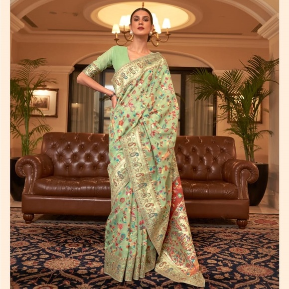 Kashmiri Modal weaving Saree - Picture 7 of 8